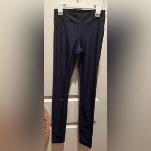 Under Armour Athletic Leggings XS (See measurements!)